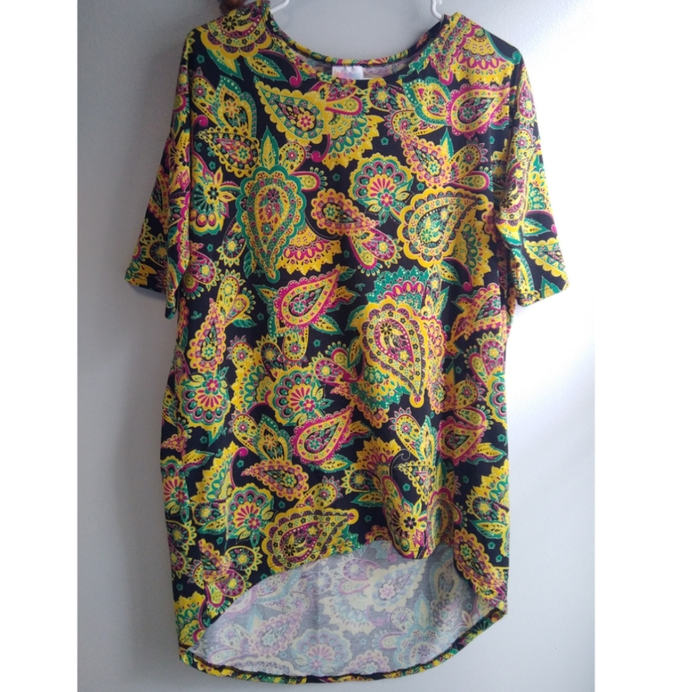 Lularoe Irma shirt size XS